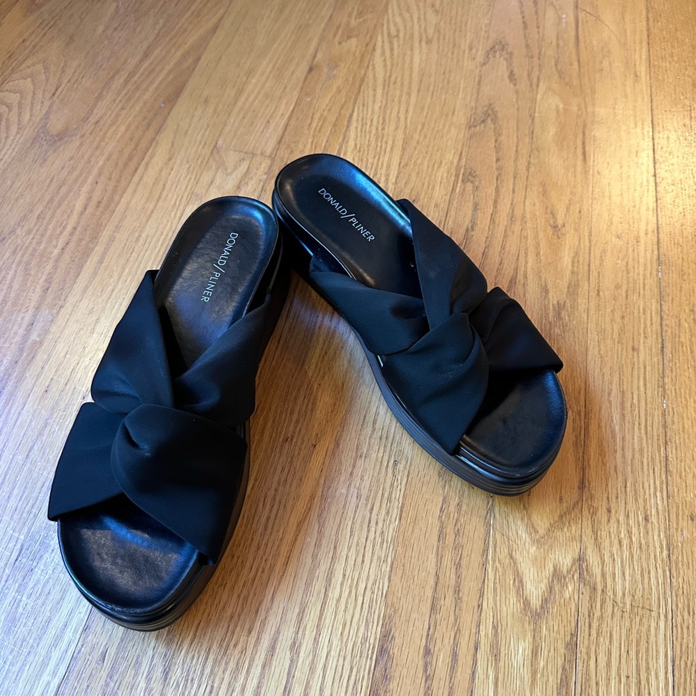 Donald J. Pliner Folley Knotted Sandal Slide